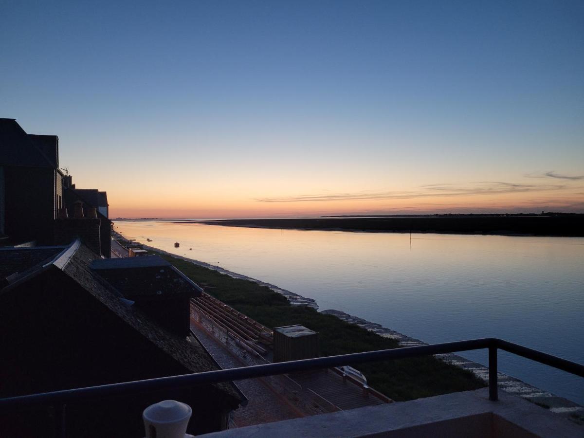サン・ヴァルリー・シュル・ソンムVue Et Terrasse Panoramique Sur La Baie De Sommeアパートメント エクステリア 写真