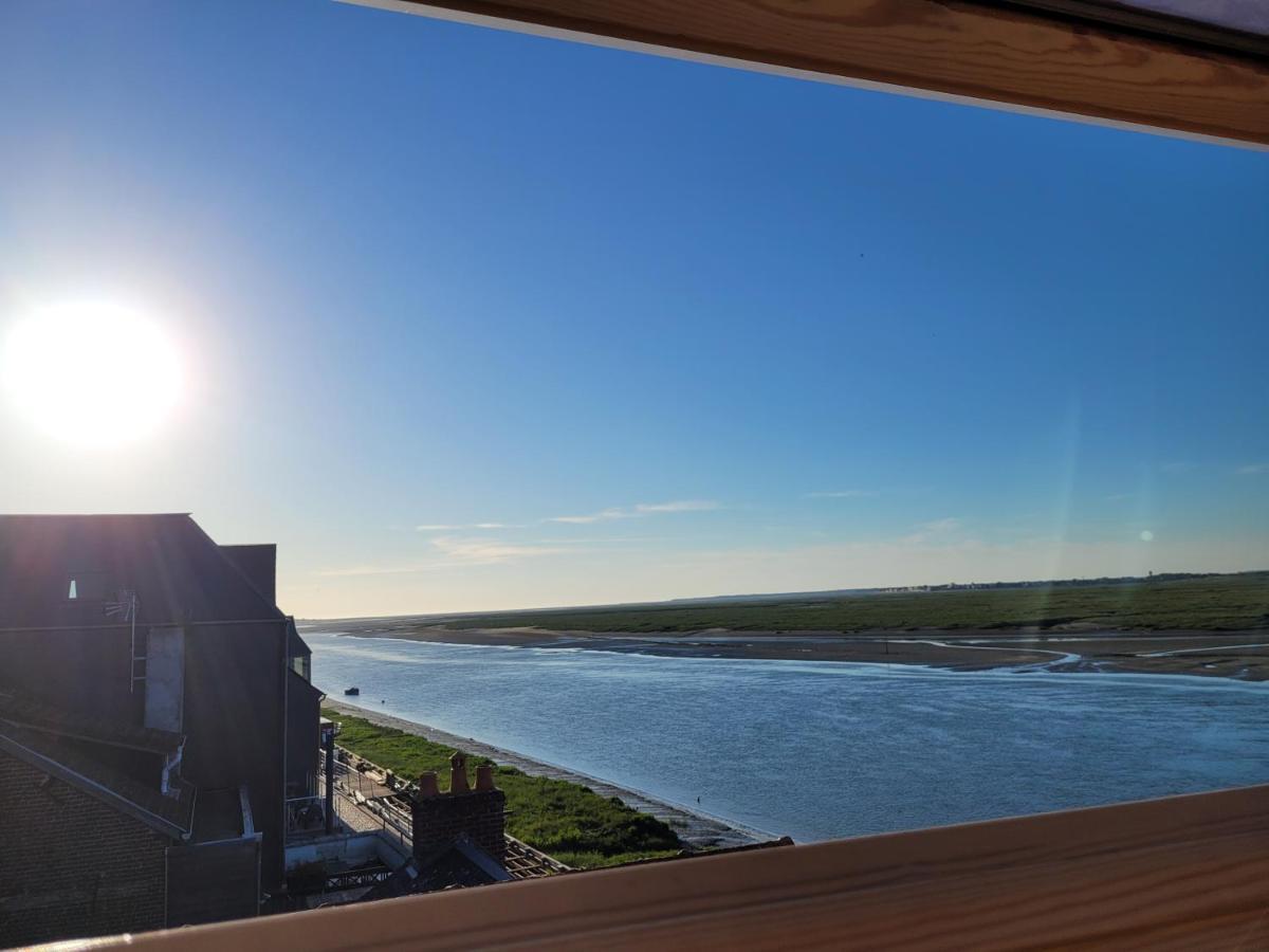 サン・ヴァルリー・シュル・ソンムVue Et Terrasse Panoramique Sur La Baie De Sommeアパートメント エクステリア 写真